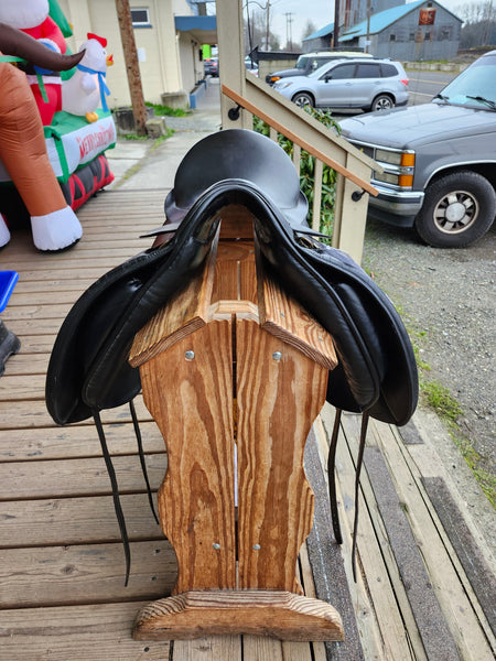 17.5" Custom Saddlery Dressage Saddle