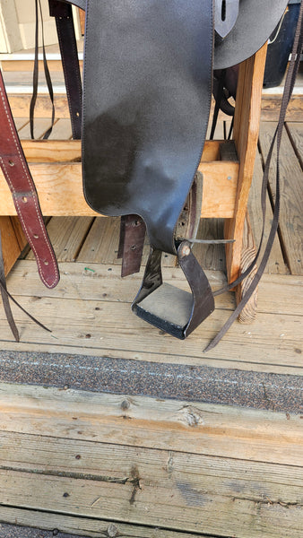 16.5" Lami-Cell by Wintec Synthetic Western Saddle