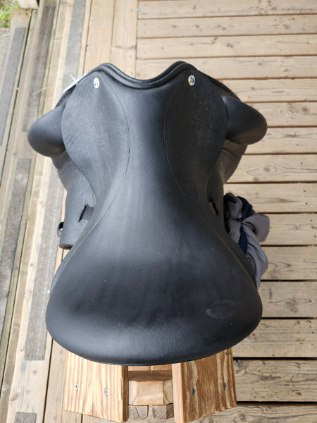 17" N2 Cardhu Dressage Saddle