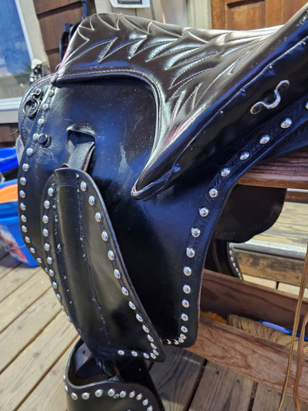 15" Simco Buena Vista Endurance saddle