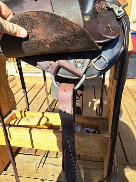 15" Crates Endurance Saddle