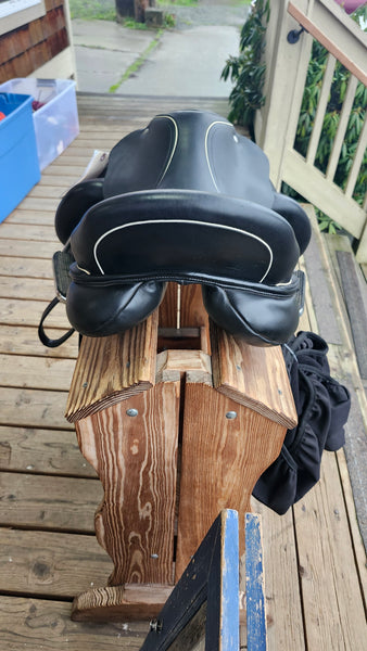 17.5" Custom Gemini R Dressage Saddle
