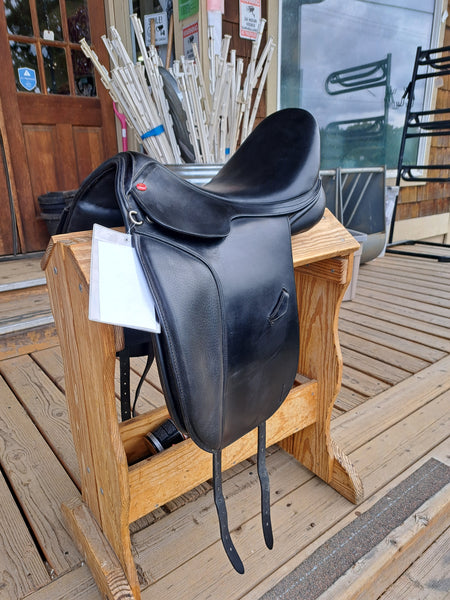 17.5" Duett Fidelio Dressage Saddle