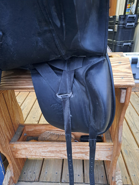 ON TRIAL18" Trilogy Verago Elite Dressage Saddle