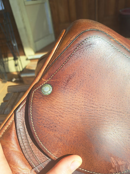 17" Devoucoux Biarritz Jump Saddle