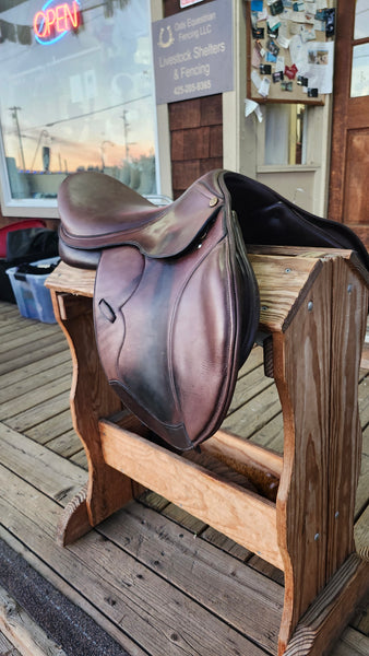 17.5" Pessoa Gen-X3 Jumping Saddle