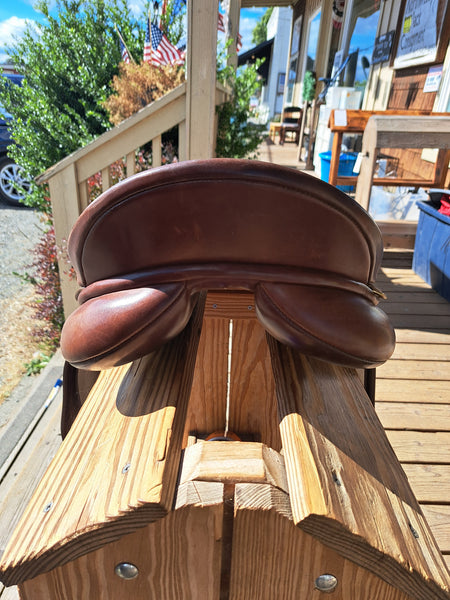 17" Collegiate All Purpose Saddle