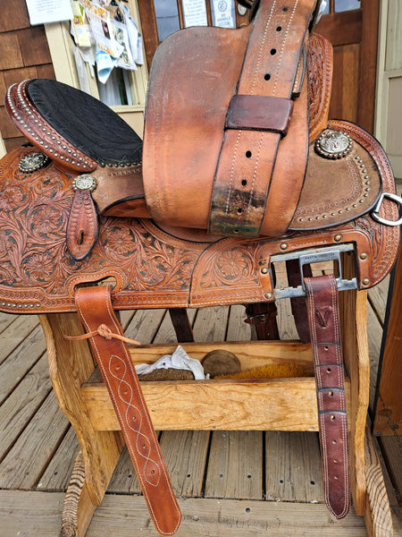 15" Martin Crown C Barrel Saddle