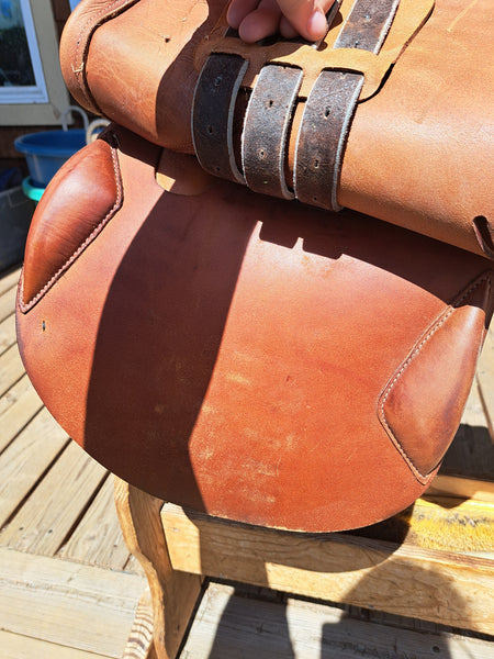 17.5" Desormais Fleur de Lys Jumping Saddle