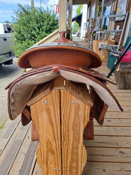 16" Winner's Circle Equitation Saddle