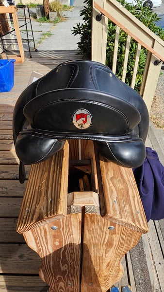 17" Schleese Heike Kemmer Dressage Saddle