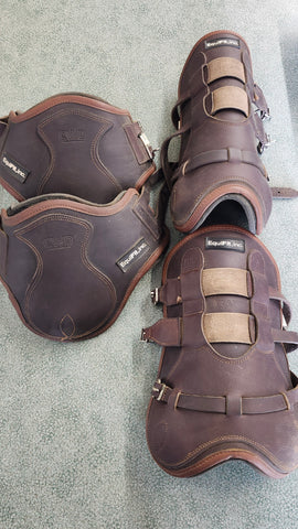 M/L CWD/EquiFit open front tendon boots with matching hind