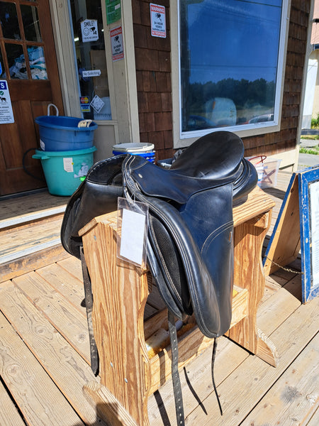18" Schleese Ostergaard Dressage Saddle