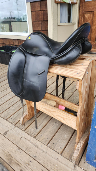 17" Revere Dressage Saddle