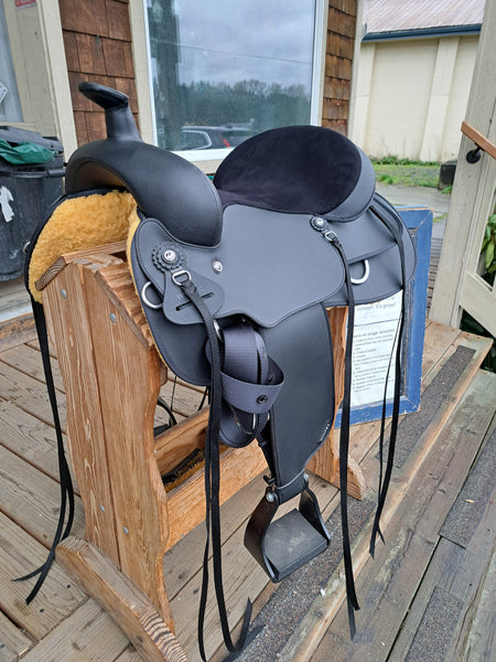 16" Wintec Western Trail Saddle