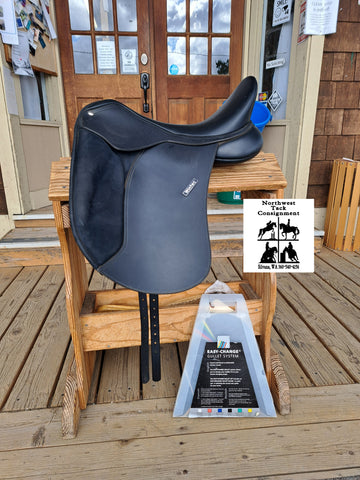 17.5" Wintec 500 Dressage Saddle