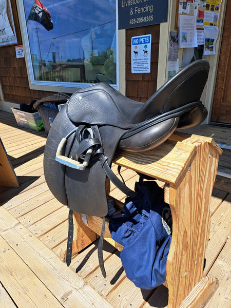 18" Schleese Infinity II Dressage Saddle