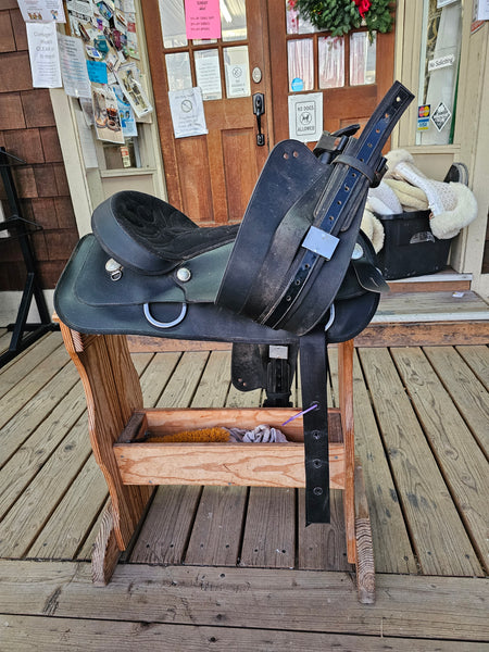 15.5" Wintec Synthetic Western Saddle