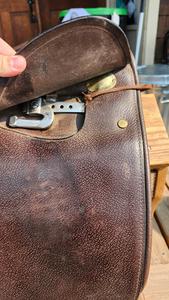 19.5" Lovatt & Ricketts Saddleseat Cutback Saddle