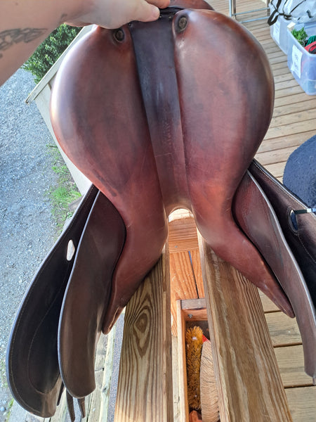 17.5 Antares Close Contact/Jump Saddle