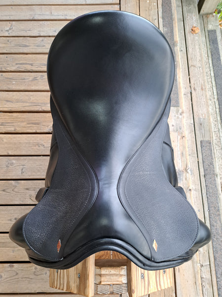 17" Lazer Monoflap Dressage Saddle
