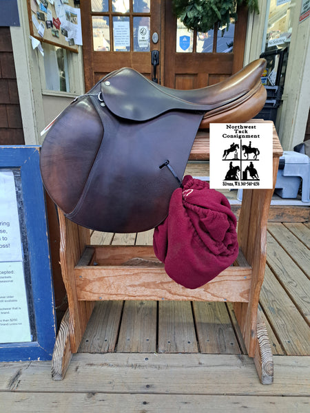 ON TRIAL 17" Patric Sellerie Close Contact Saddle