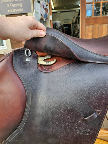 18" CWD SE02 Jump Saddle