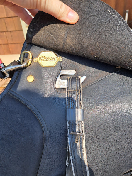 16.5" Wintec All Purpose English Saddle