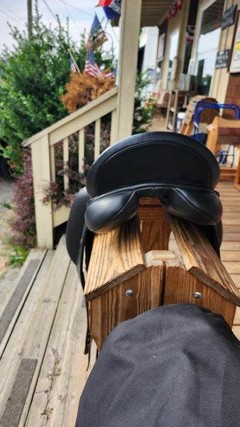 17.5" County Perfection Dressage Saddle