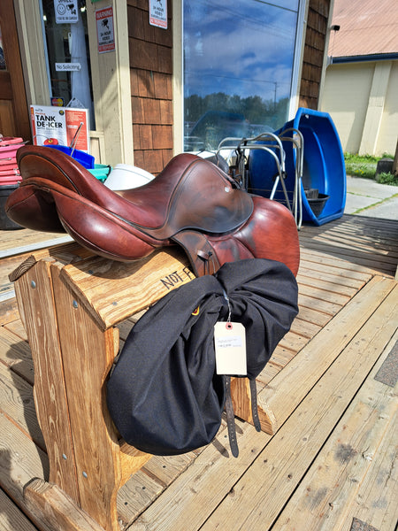 17.5" Custom Fleur De Lys Jump Saddle