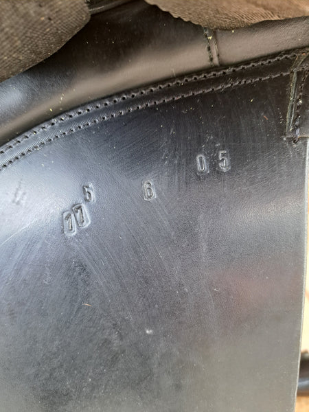 17.5" Duett Fidelio Dressage Saddle