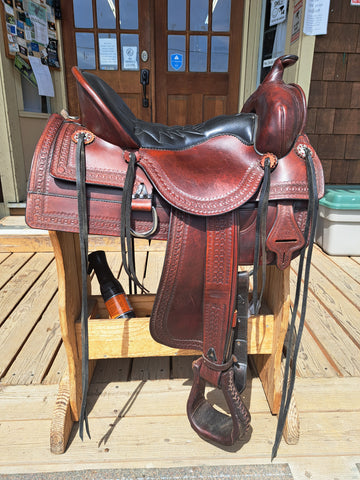 16.5" Tucker Old West Trail Saddle