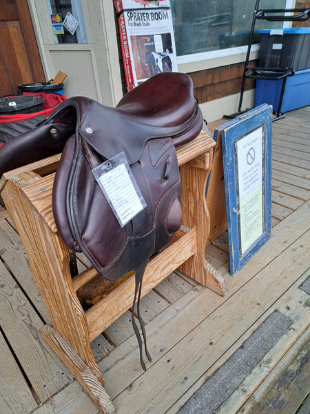 17.5" CWD SE12 Cross Country Jump Saddle