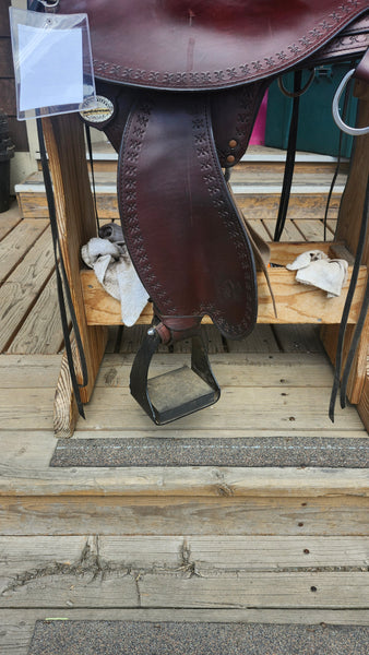 17" Circle Y Alabama Trail Gaiter saddle