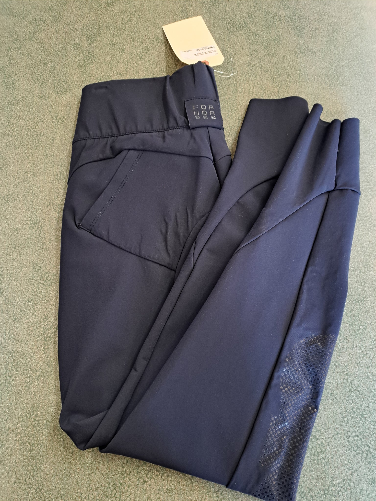 46 For Horses Knee Grip Breeches