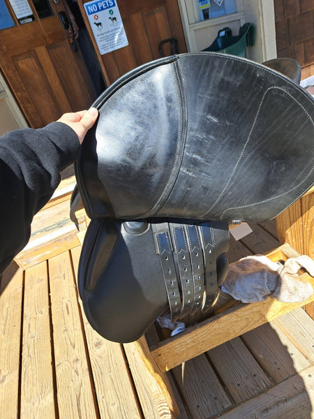 18" Amerigo Pinerolo Jumping Saddle