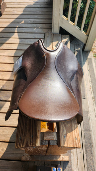19.5" Lovatt & Ricketts Saddleseat Cutback Saddle
