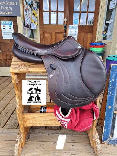 17.5" CWD 2Gs Mademoiselle Jump Saddle