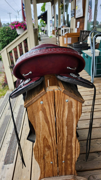 17" Dixieland Gaited Endurance Saddle