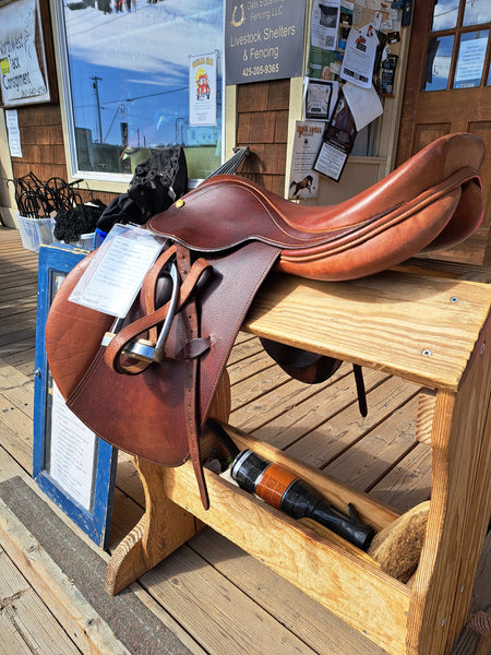17" HDR Close Contact Jump Saddle