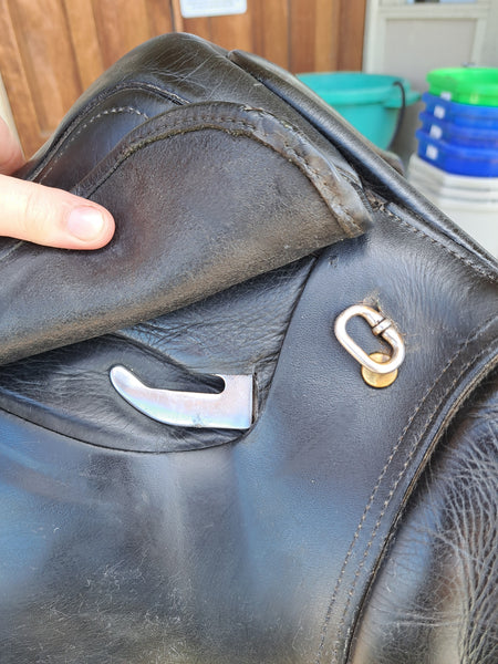 17.5" Kent & Masters MJJ S-Series Jumping Saddle