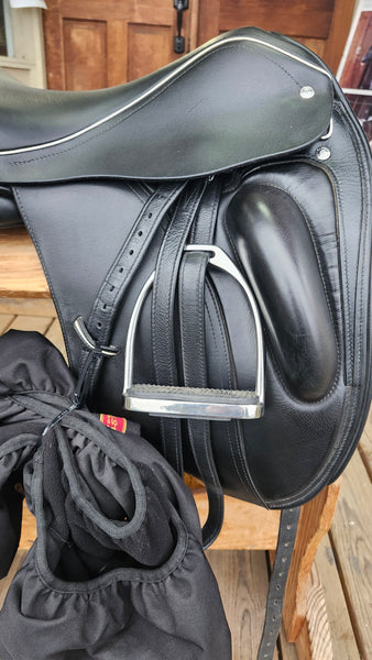 17.5" Custom Gemini R Dressage Saddle