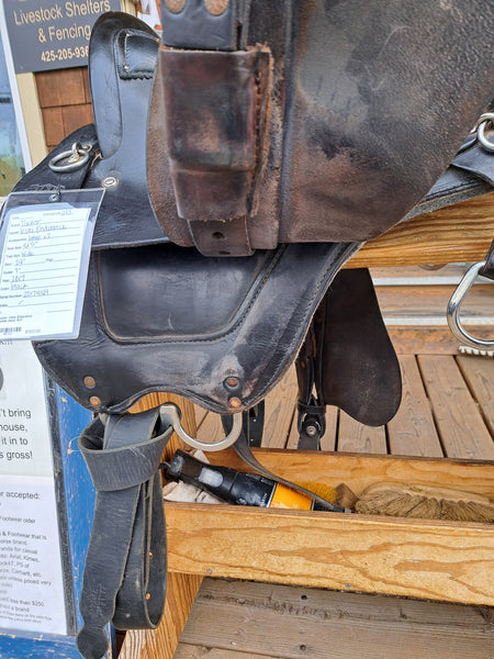 16.5" Tucker Vista Endurance Saddle