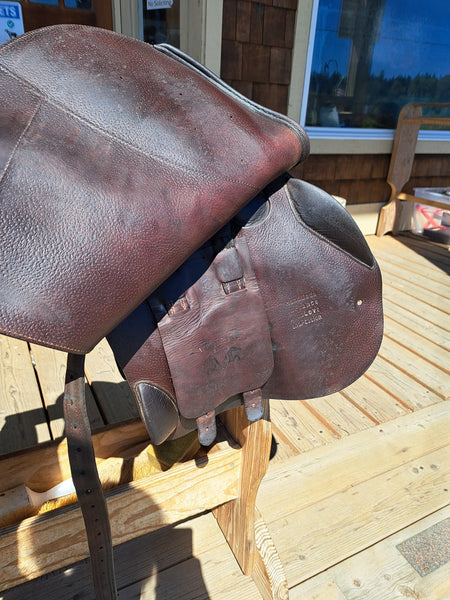 17.5" Voltaire Blue Infinite Jumping Saddle