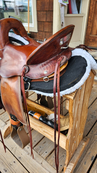 13.5" Ortho-flex Endurance Saddle