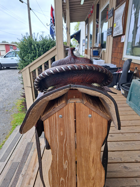 15.5" Simco Equitation Saddle