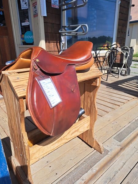 17.5" Dover Circuit Close Contact Jump Saddle