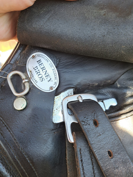 18" Berney Bros Close Contact Saddle