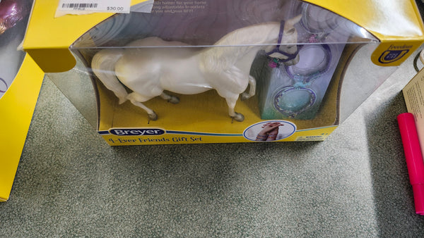 NEW Breyer 4-Ever Friends Gift Set