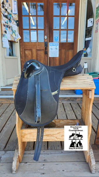 16" Wintec Synthetic Australian Endurance Saddle